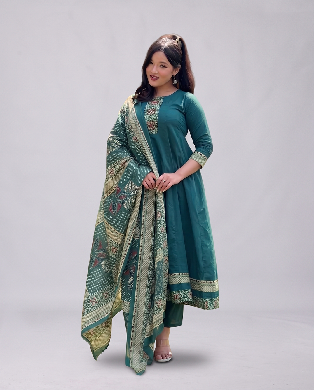 Green Embroidered Kurthi Set