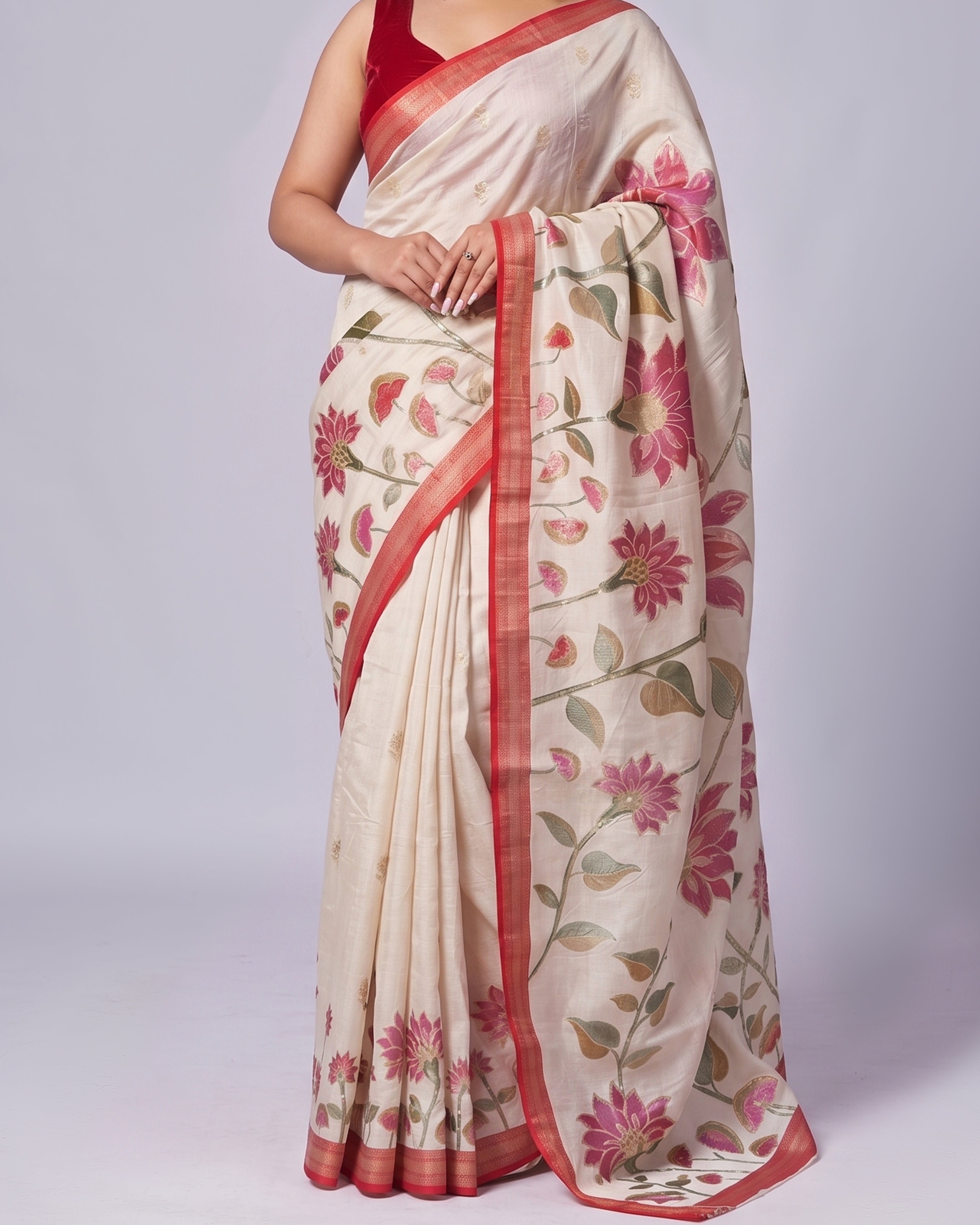 Step into effortless elegance with the Pearl Blossom South Silk Saree by Mayju. 