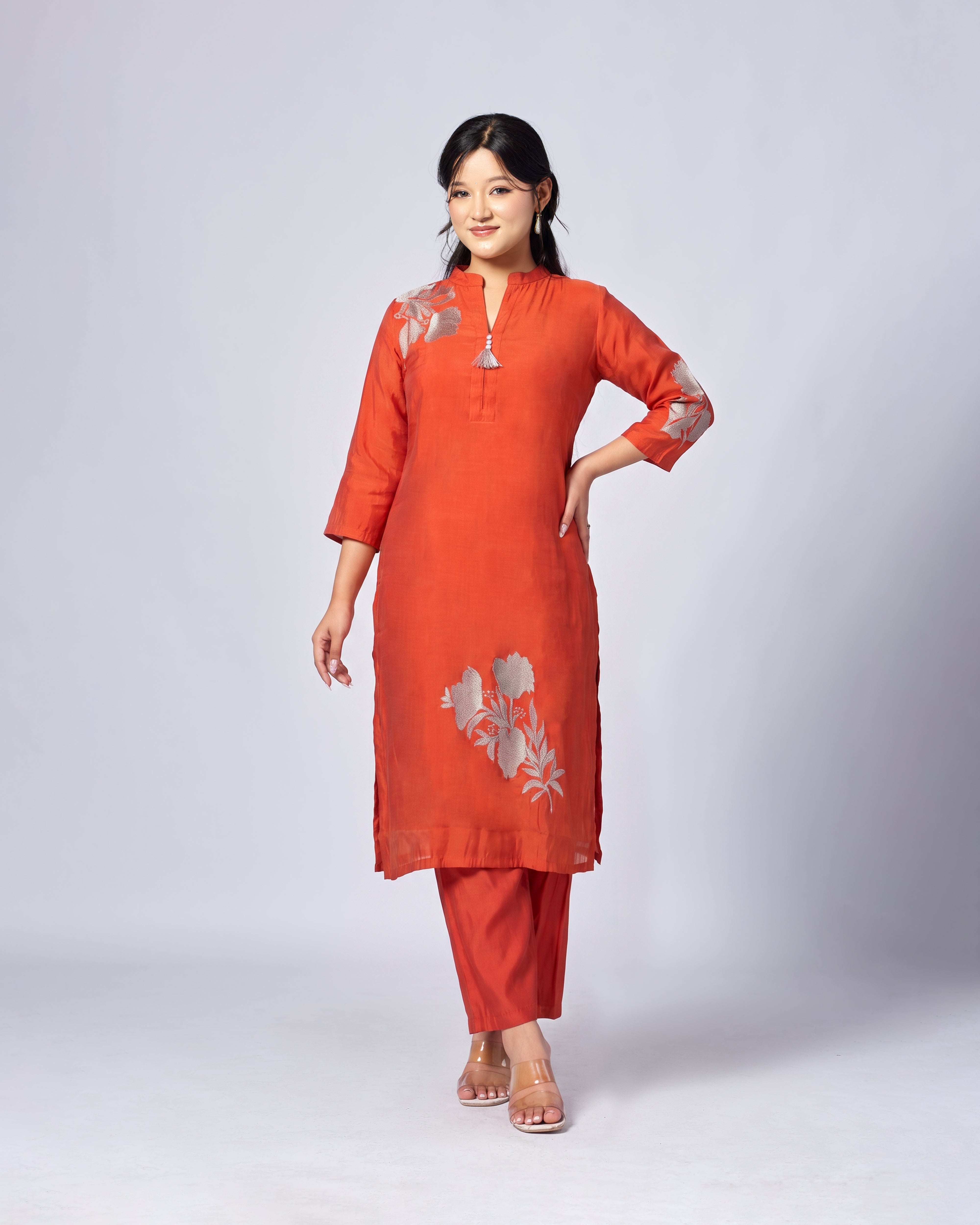 Pure Silk Thread Embroidered Kurthi Set