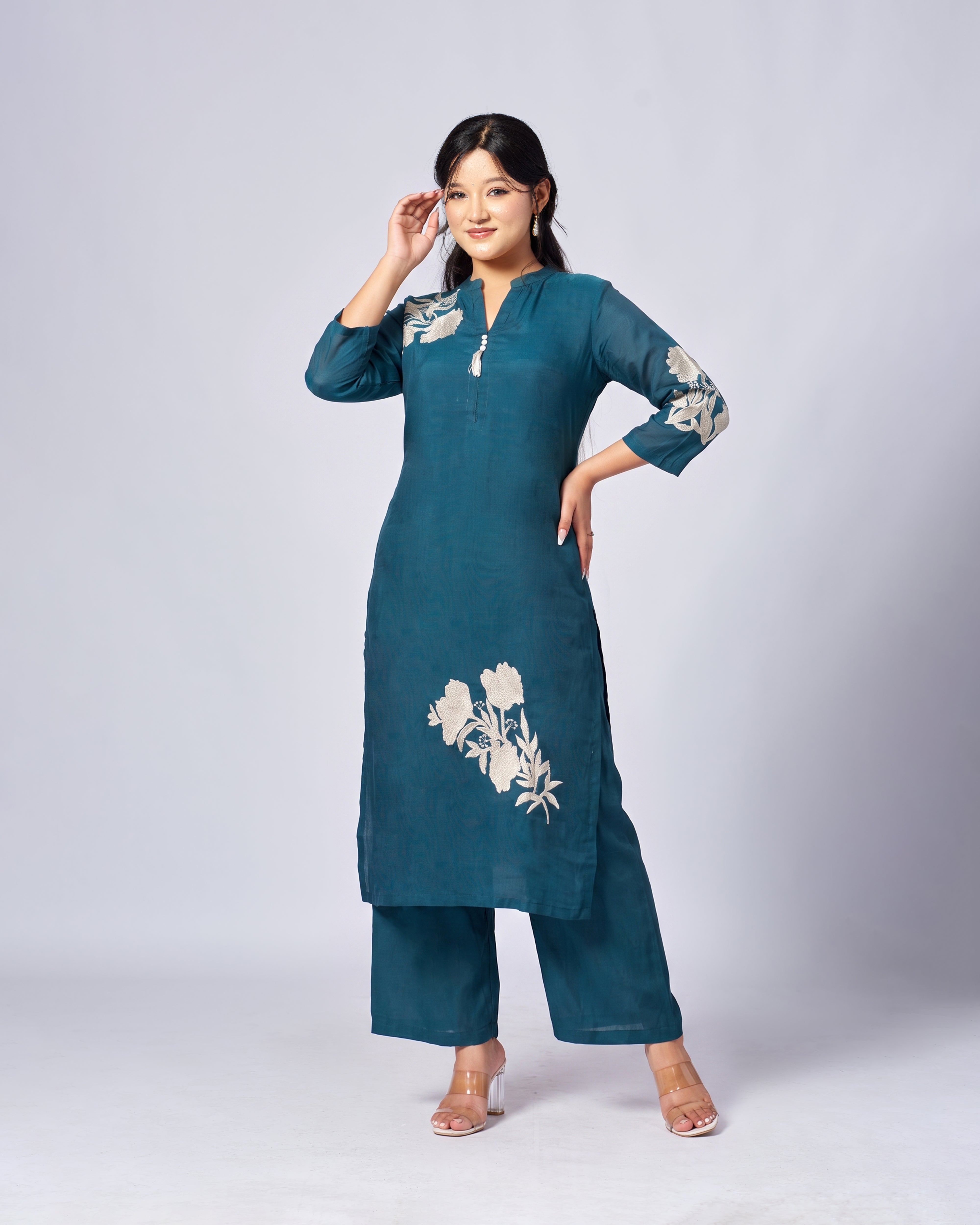 Pure Silk Thread Embroidered Kurthi Set