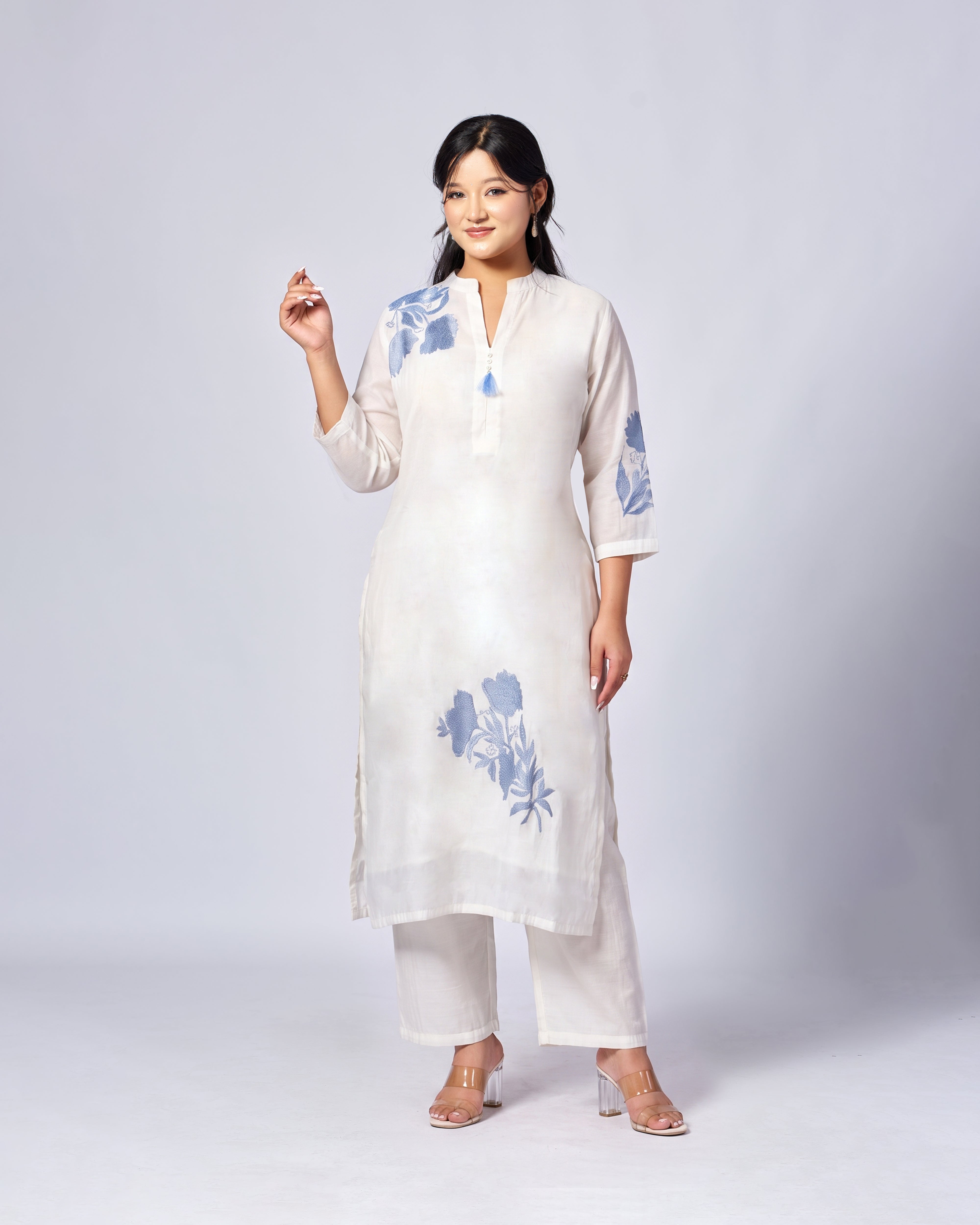 Pure Silk Thread Embroidered Kurthi Set