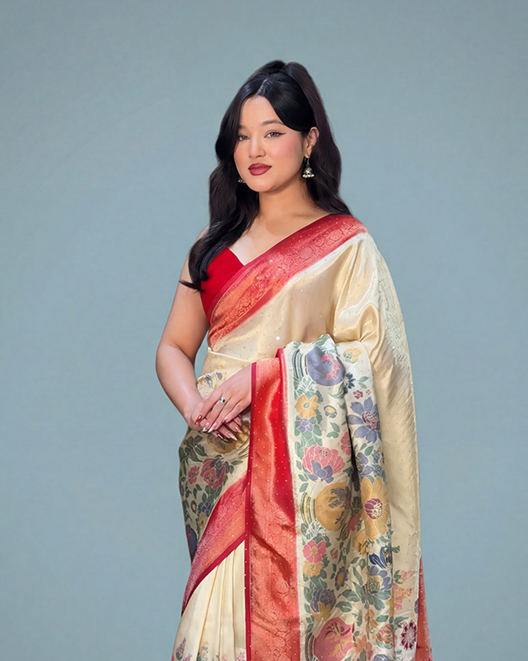 Ivory Bloom Elegance – Shimmer Silk Saree