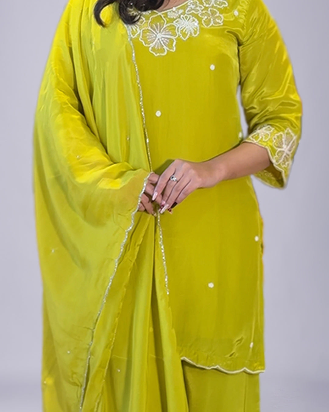 Lime Radiance Grace – Pure Muslin Silk Set