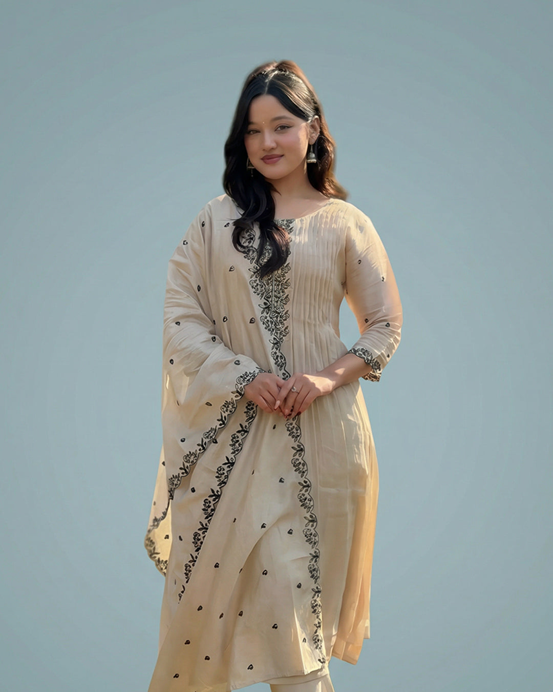 Ivory Bloom Grace – Premium Off-White A-Line Silk Set