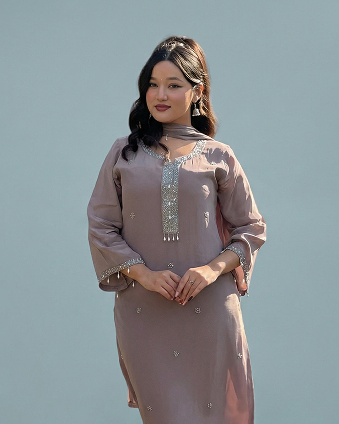 Dusty Rose Elegance – Premium Pakistani Silk Kurta Set
