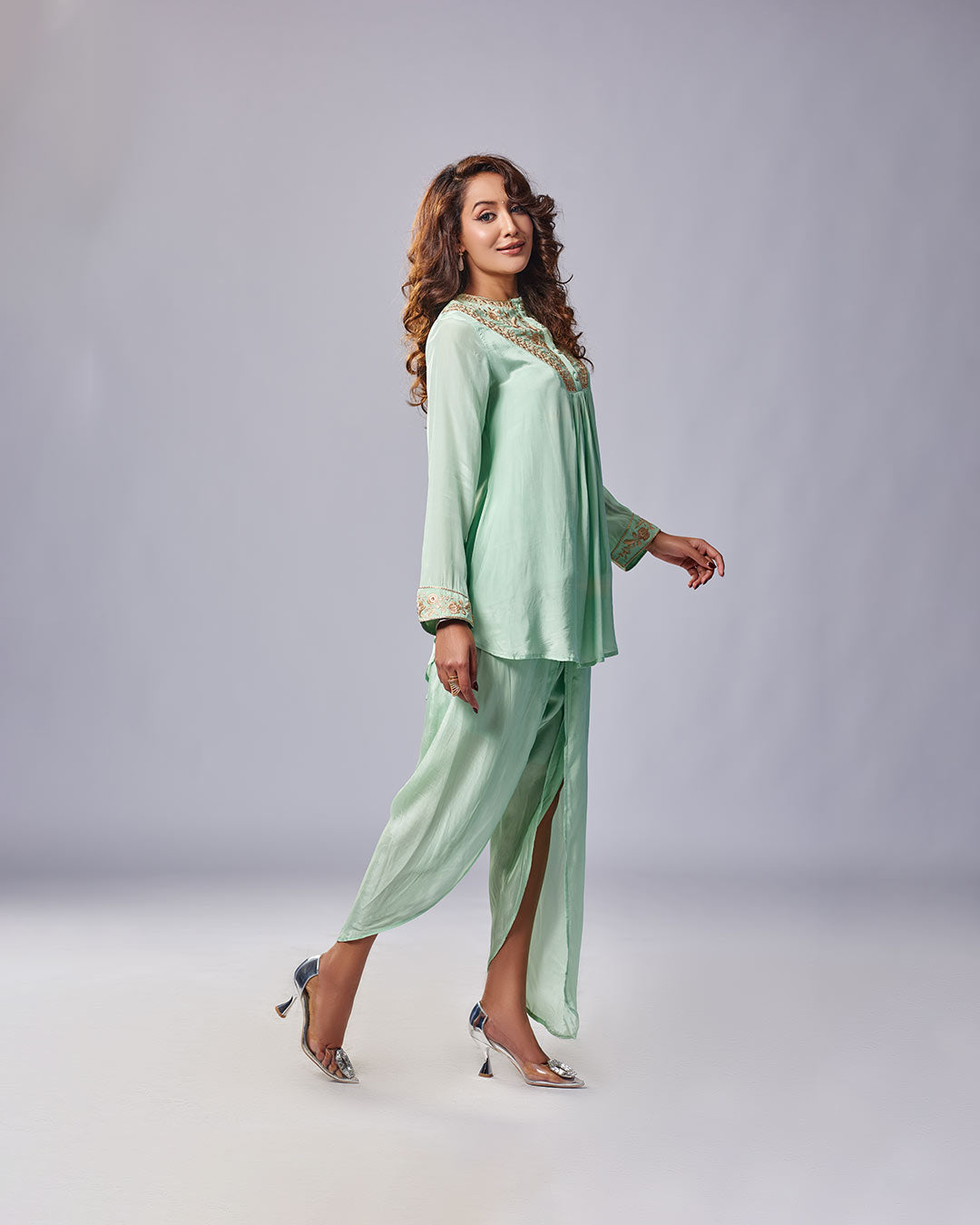  Mint Green Elegance Embroidered Kurthi With Dhoti Plazo – Pakistani Look 