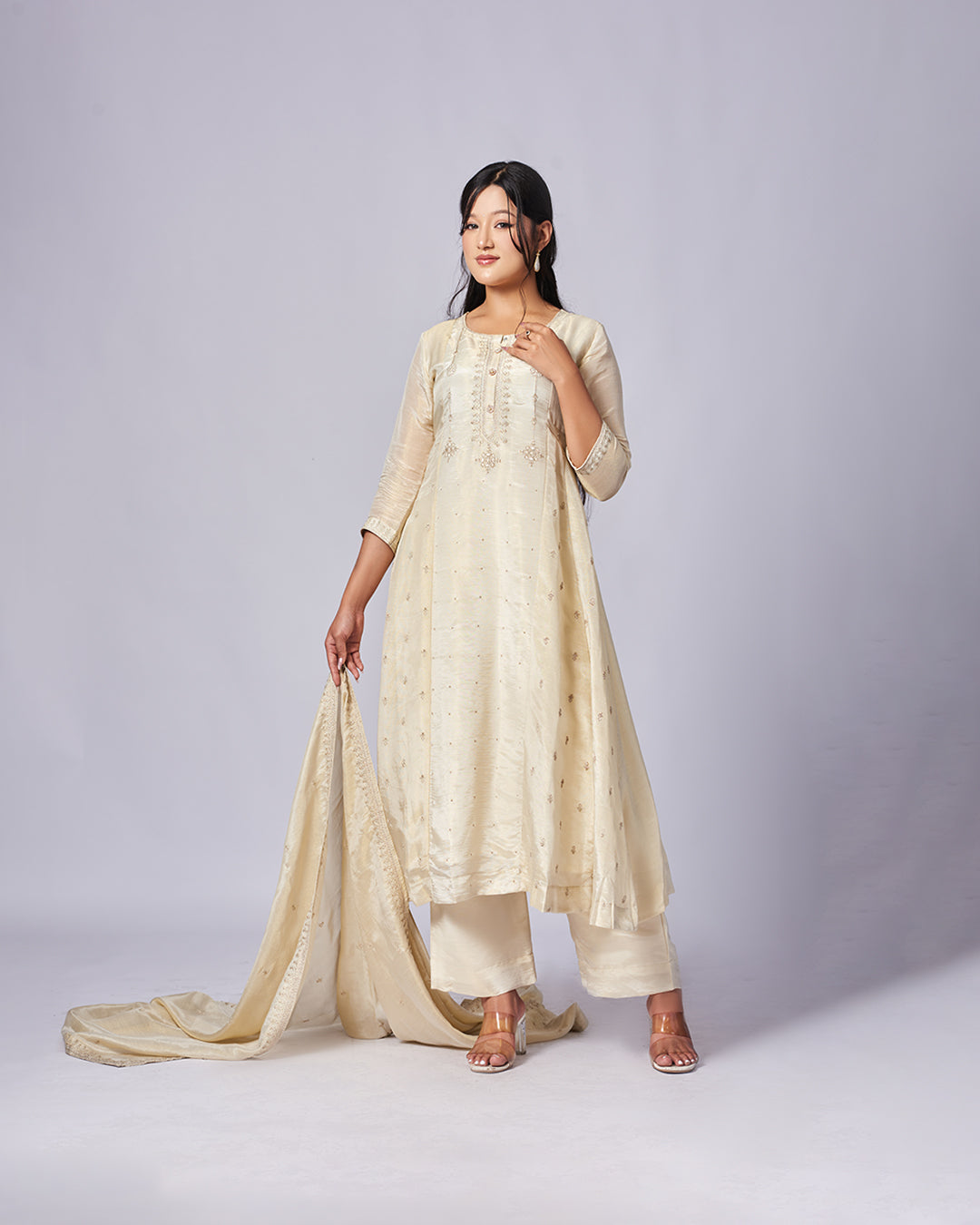Noor-E-Ivory – Embroidered Kurthi Set
