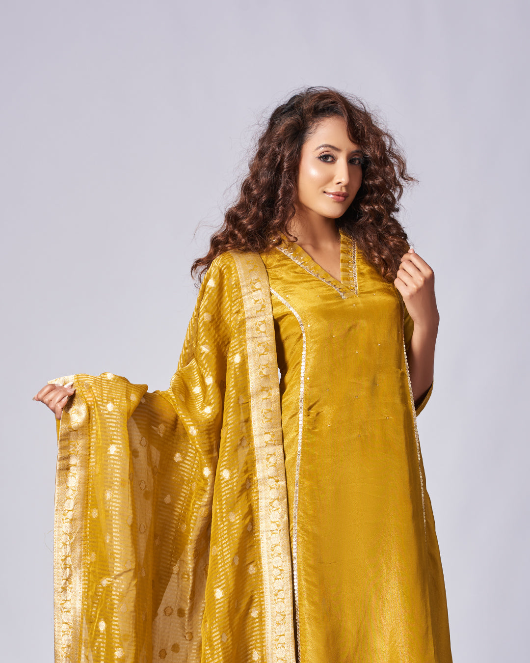 Golden Grace with a Festive Glow Kurthi Set