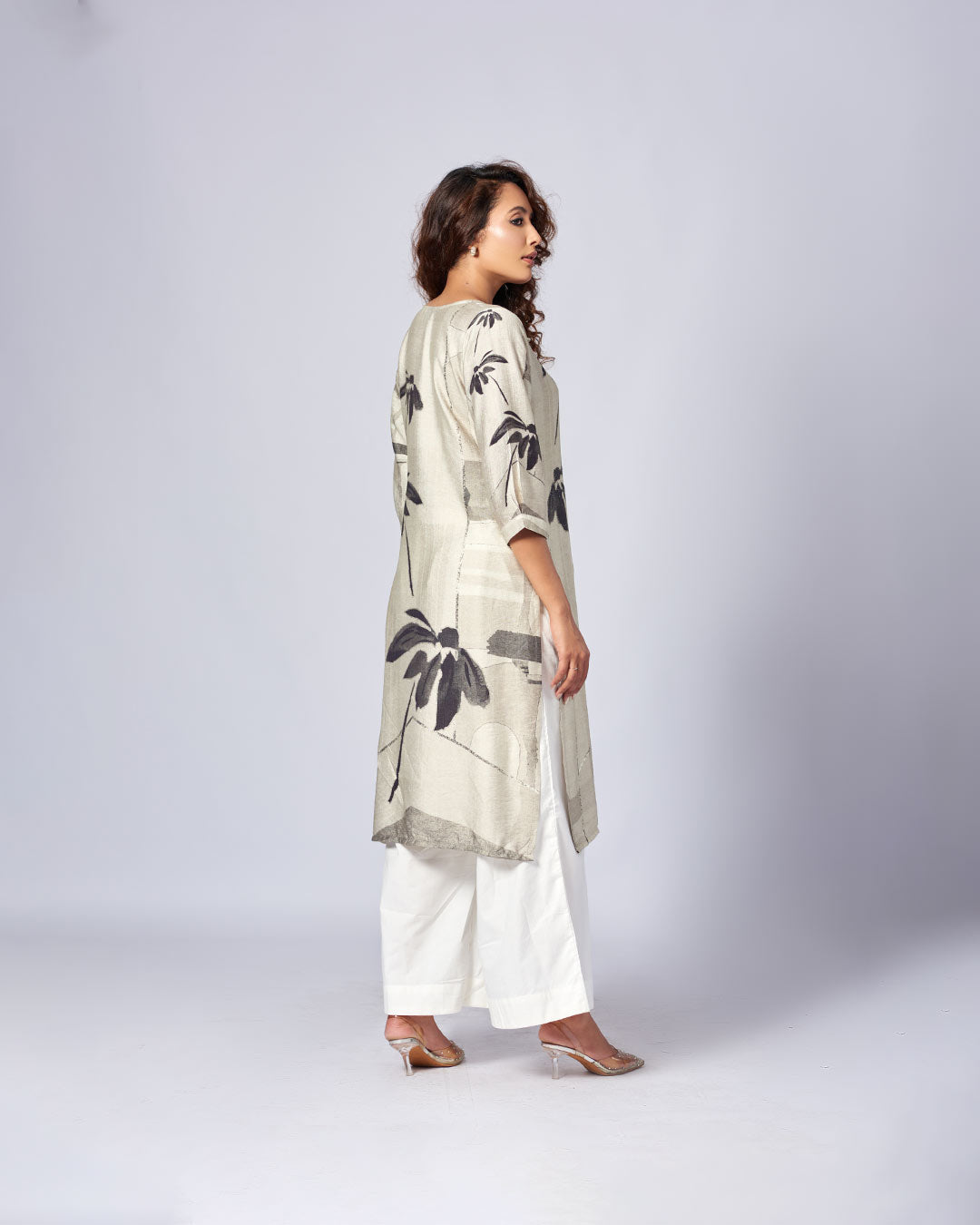 Monochrome Bloom – Printed Cotton Kurthi