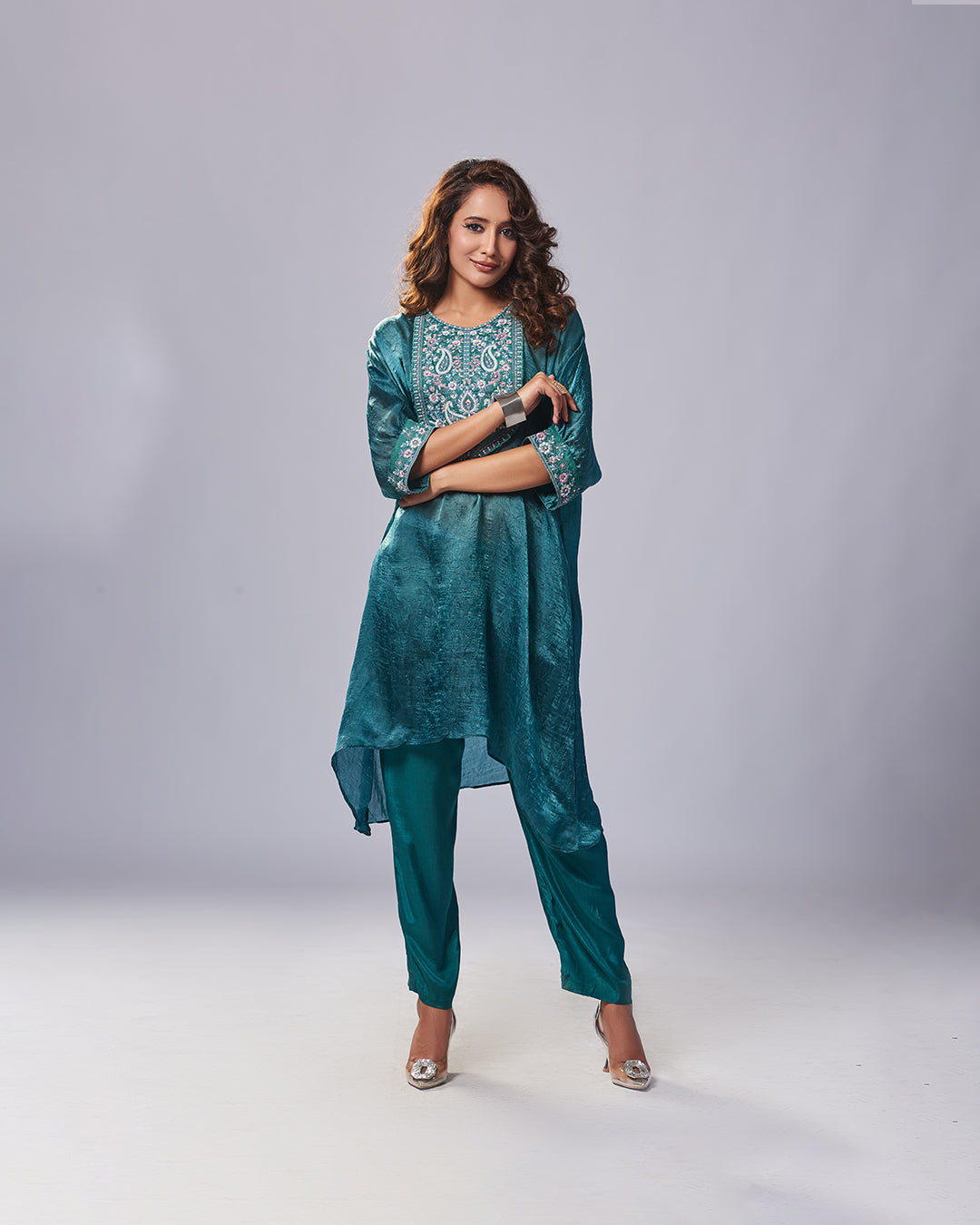 Teal Elegance Embroidered Kurthi With Pant 