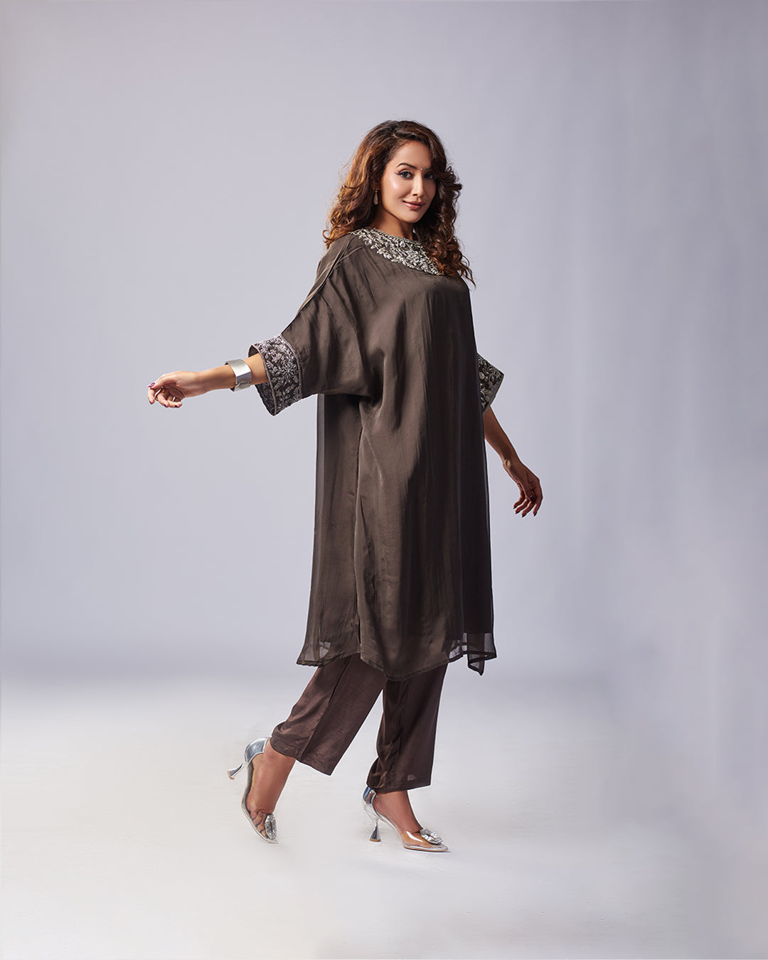 Cocoa Luxe Embroidered Kurthi with Pant 